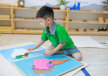 Chương trình giáo dục mầm non Montessori