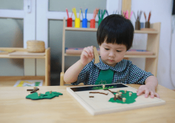 Chương trình giáo dục mầm non Montessori